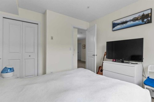 2201-81 Legacy Boulevard Se, Calgary, AB - Indoor Photo Showing Bedroom