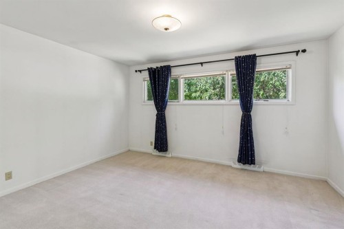 1731 12 Avenue Nw, Calgary, AB - Indoor Photo Showing Other Room