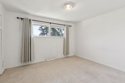 1731 12 Avenue Nw, Calgary, AB - Indoor Photo Showing Other Room