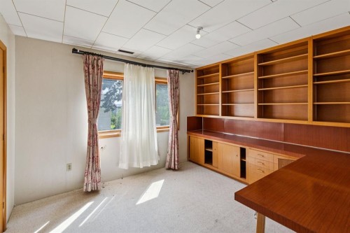 1731 12 Avenue Nw, Calgary, AB - Indoor Photo Showing Other Room