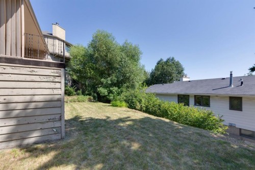 1731 12 Avenue Nw, Calgary, AB - Outdoor