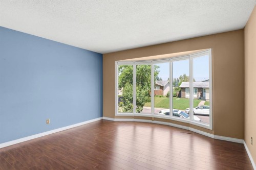 160 Marbrooke Circle Ne, Calgary, AB - Indoor Photo Showing Other Room