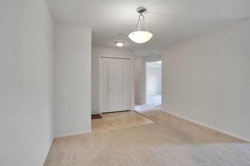 219-4000 Citadel Meadow Point Nw, Calgary, AB - Indoor Photo Showing Other Room