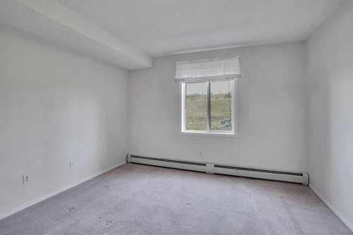 219-4000 Citadel Meadow Point Nw, Calgary, AB - Indoor Photo Showing Other Room