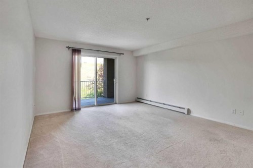 219-4000 Citadel Meadow Point Nw, Calgary, AB - Indoor Photo Showing Other Room