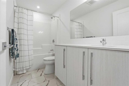154 Merganser Drive West, Chestermere, AB - Indoor Photo Showing Bathroom