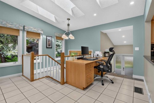 22 Varmoor Place Nw, Calgary, AB - Indoor Photo Showing Office