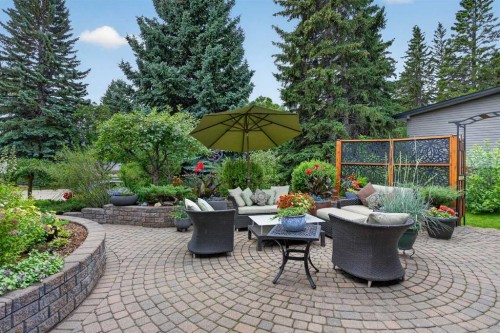 22 Varmoor Place Nw, Calgary, AB - Outdoor With Deck Patio Veranda