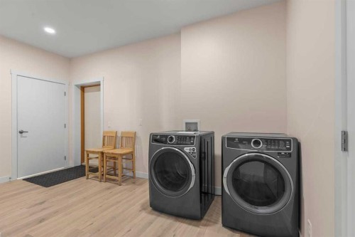 272017 Range Road 282, Rural Rocky View County, AB - Indoor Photo Showing Laundry Room