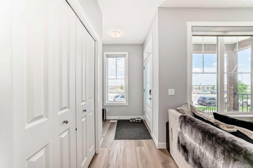 20893 Main Street Se, Calgary, AB - Indoor Photo Showing Other Room