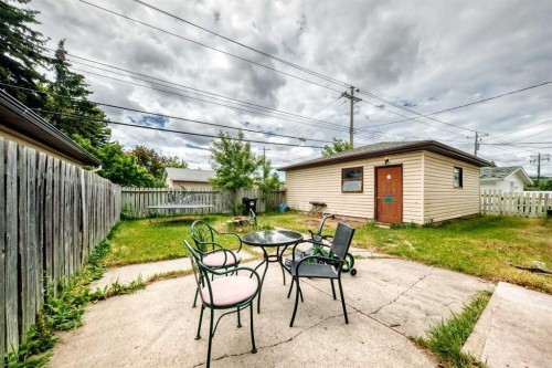 311 72 Avenue Ne, Calgary, AB - Outdoor