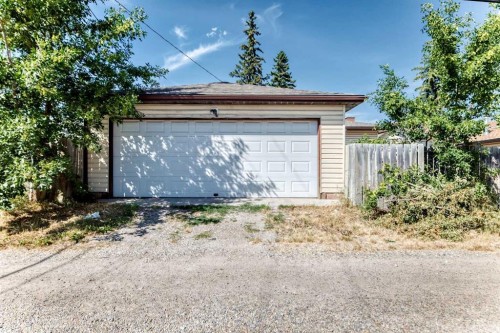 311 72 Avenue Ne, Calgary, AB - Outdoor