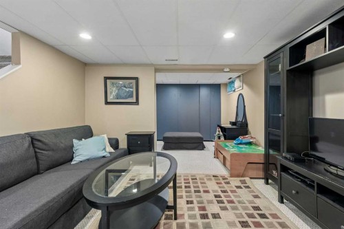 244 Scurfield Place Nw, Calgary, AB - Indoor