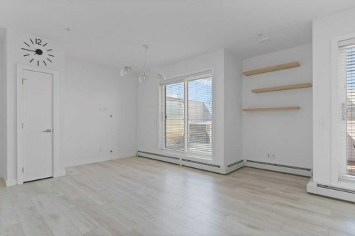 415-3130 Thirsk Street Nw, Calgary, AB - Indoor Photo Showing Other Room