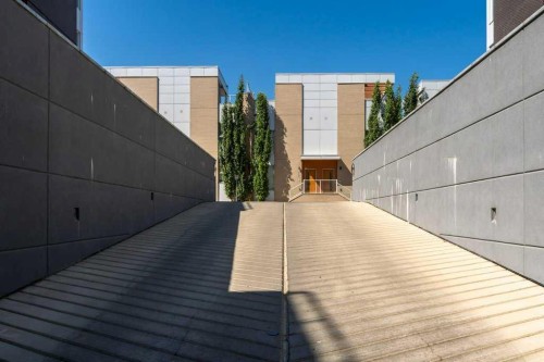 415-3130 Thirsk Street Nw, Calgary, AB - Outdoor With Exterior