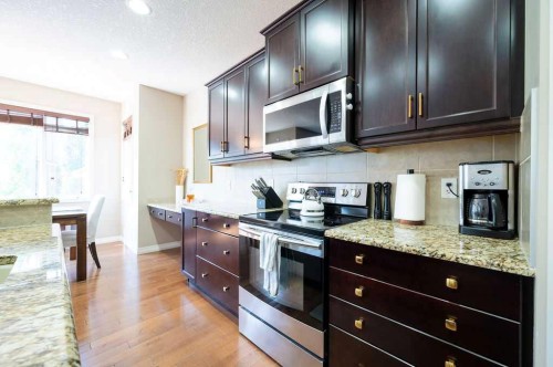 21 Chaparral Valley Court Se, Calgary, AB - Indoor Photo Showing Kitchen