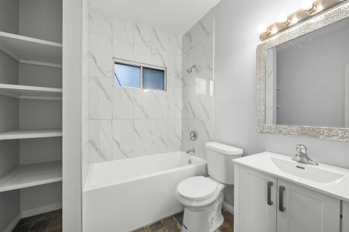 528 21 Avenue Sw, Calgary, AB - Indoor Photo Showing Bathroom