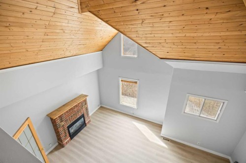 528 21 Avenue Sw, Calgary, AB - Indoor Photo Showing Other Room With Fireplace