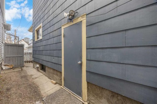 528 21 Avenue Sw, Calgary, AB - Outdoor With Exterior