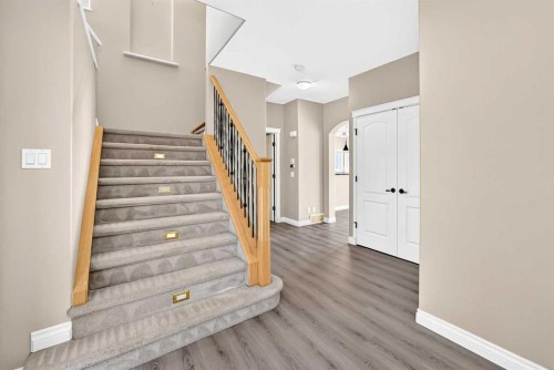 63 Royal Birch Point Nw, Calgary, AB - Indoor Photo Showing Other Room