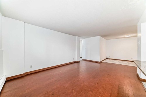 112-315 50 Avenue Sw, Calgary, AB - Indoor Photo Showing Other Room