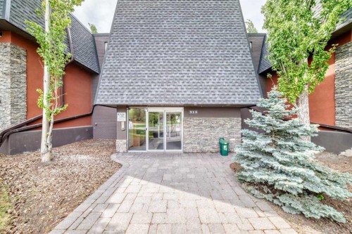 112-315 50 Avenue Sw, Calgary, AB - Outdoor