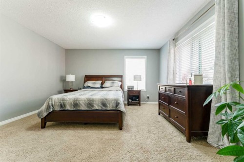 47 Panatella Bay Nw, Calgary, AB - Indoor Photo Showing Bedroom