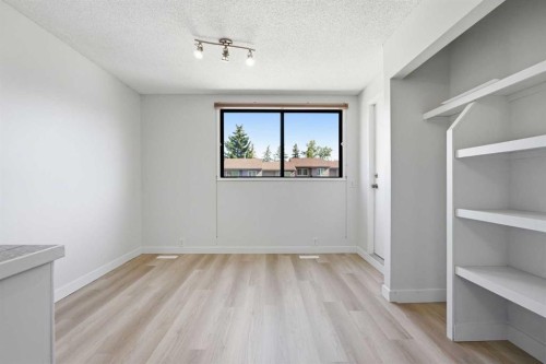 7003 Ranchero Road Nw, Calgary, AB - Indoor Photo Showing Other Room