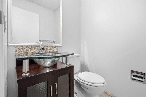 7003 Ranchero Road Nw, Calgary, AB - Indoor Photo Showing Bathroom