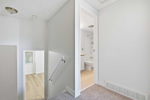 7003 Ranchero Road Nw, Calgary, AB - Indoor