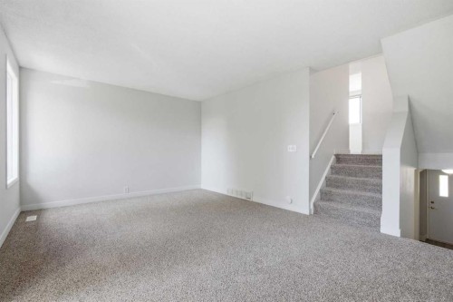 7003 Ranchero Road Nw, Calgary, AB - Indoor Photo Showing Other Room