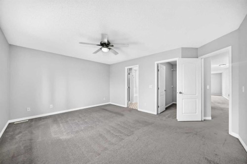 171 Oakmere Green, Chestermere, AB - Indoor Photo Showing Other Room