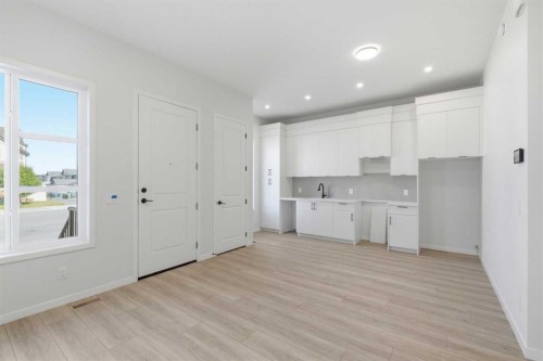 572 Belmont Heath Sw, Calgary, AB - Indoor