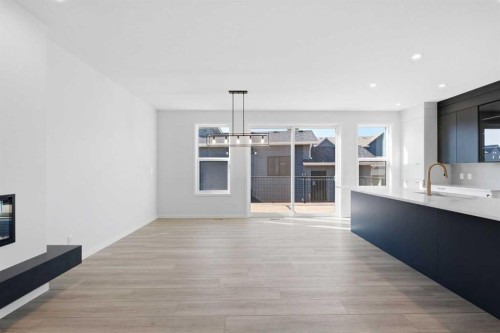 572 Belmont Heath Sw, Calgary, AB - Indoor