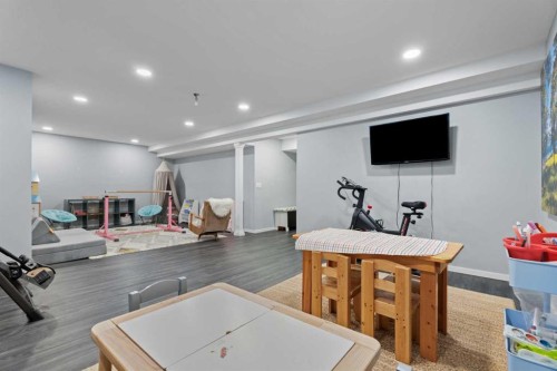 6 Storm Mountain Place, Okotoks, AB - Indoor