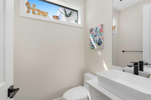 3-3355 Spruce Drive Sw, Calgary, AB - Indoor Photo Showing Bathroom