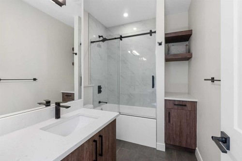 3-3355 Spruce Drive Sw, Calgary, AB - Indoor Photo Showing Bathroom