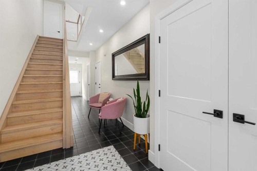 3-3355 Spruce Drive Sw, Calgary, AB - Indoor Photo Showing Other Room
