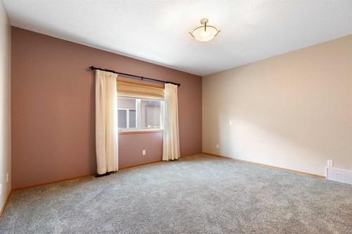 1207 Westmount Drive, Strathmore, AB - Indoor Photo Showing Other Room