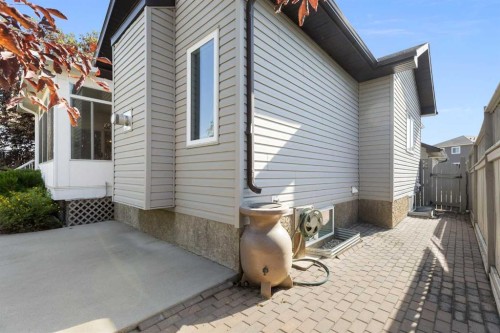 1207 Westmount Drive, Strathmore, AB - Outdoor