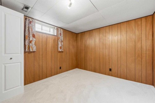 3803 14 Avenue Ne, Calgary, AB - Indoor Photo Showing Other Room