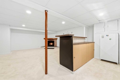 3803 14 Avenue Ne, Calgary, AB - Indoor