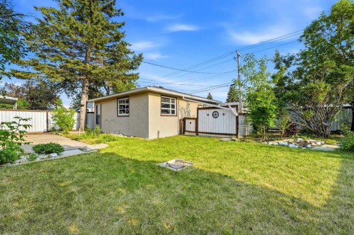 3803 14 Avenue Ne, Calgary, AB - Outdoor