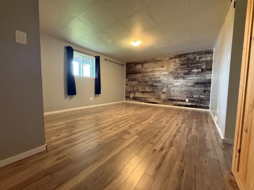 621088 Rge Rd 53 Ne, Fort Assiniboine, AB - Indoor Photo Showing Other Room