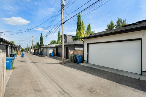 2014 48 Avenue Sw, Calgary, AB - Outdoor With Exterior