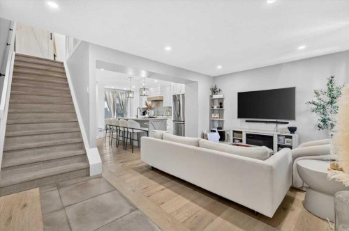 75 Shawglen Way Sw, Calgary, AB - Indoor Photo Showing Living Room