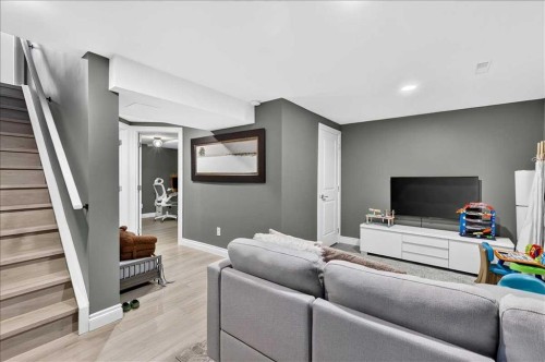 75 Shawglen Way Sw, Calgary, AB - Indoor