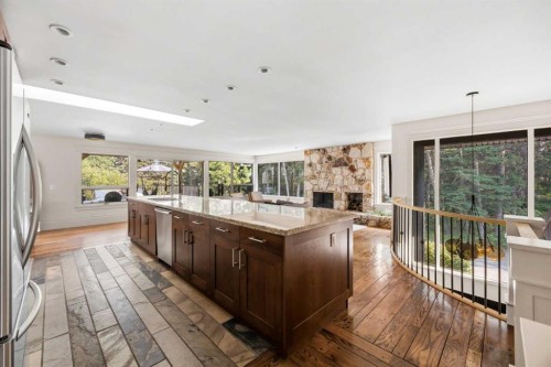 15 Elbow River Point, Rural Rocky View County, AB - Indoor