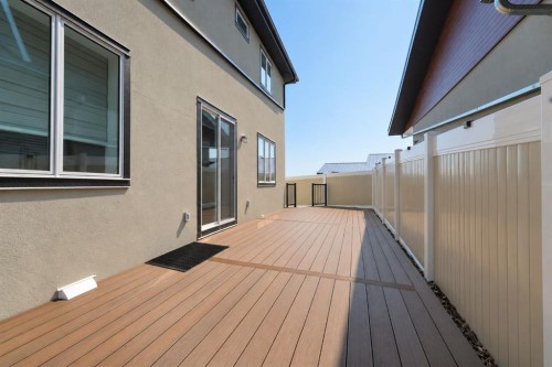 105 Rockhaven Green Nw, Calgary, AB - Outdoor With Deck Patio Veranda With Exterior