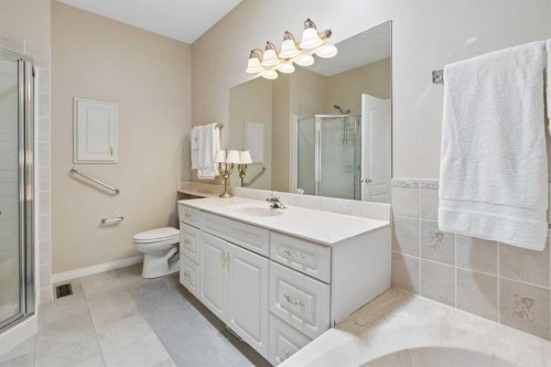 42 Scimitar Circle Nw, Calgary, AB - Indoor Photo Showing Bathroom